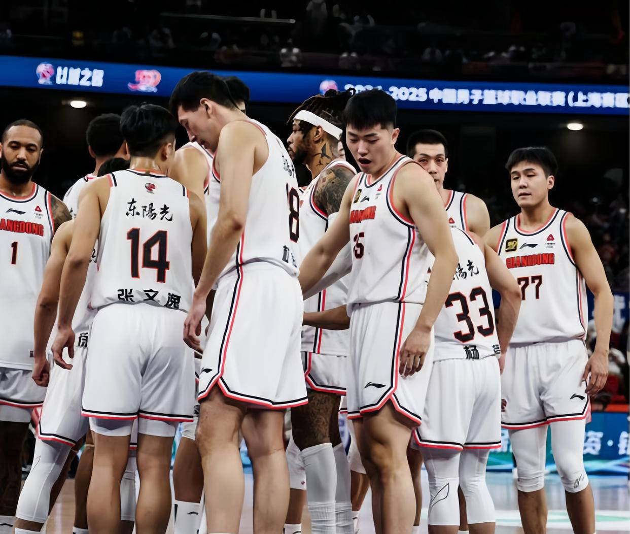 关于国际比赛日全明星赛焦点战，广东宏远豪取连胜，压力陡增，数据趋势出现新变化的信息-爱游戏下载