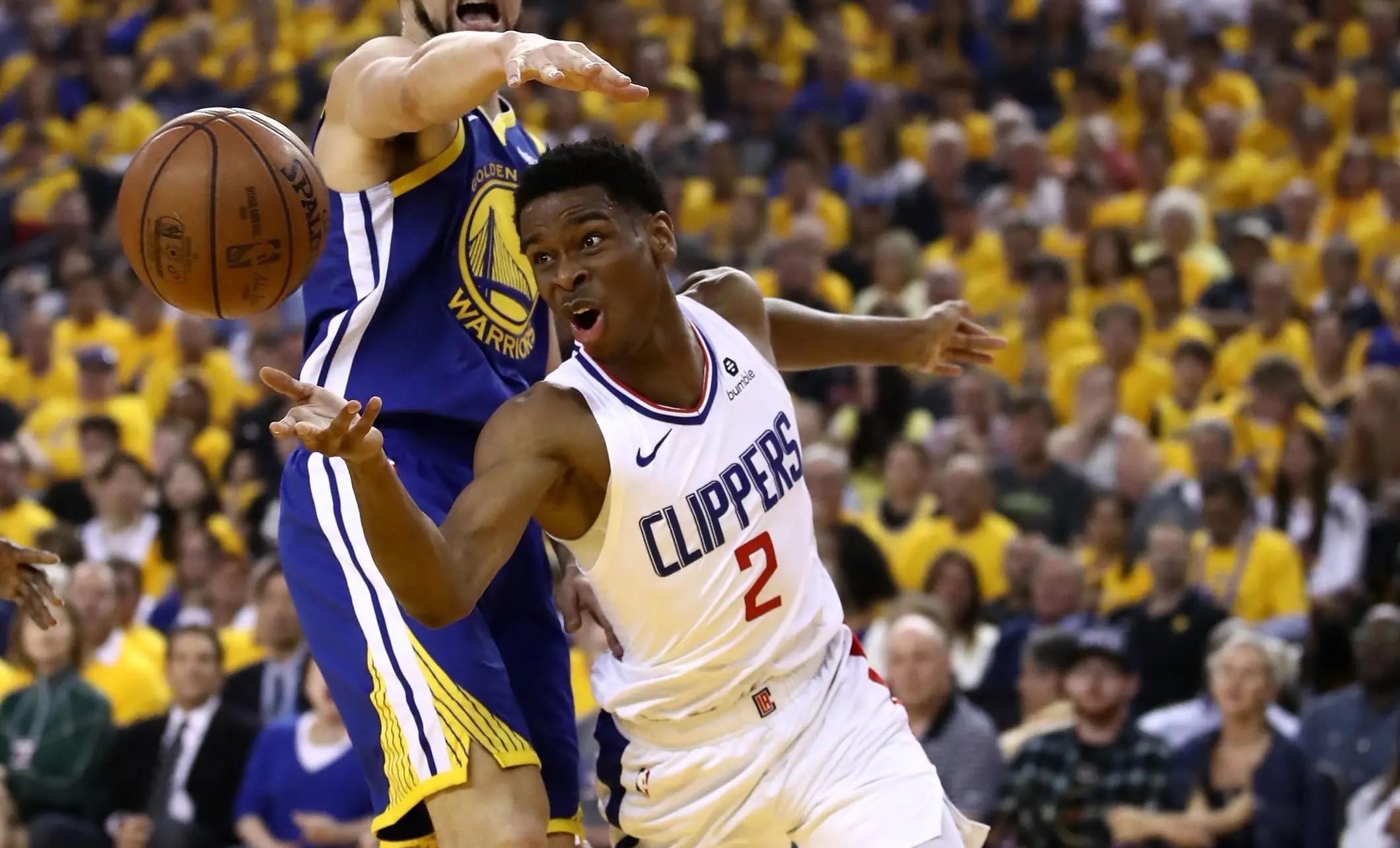 俄克拉荷马雷霆今晨门线救险；志在NBA季后赛名次提升；球迷炸锅；资深球员宣示担当的简单介绍-爱游戏下载